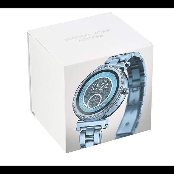 Michael Kors Access Women’s Sofie Touchscreen - Picture 7 of 8